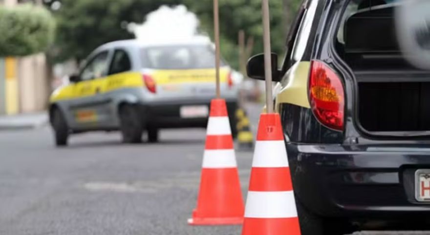Governo anuncia fim da prova da  baliza para tirar a CNH